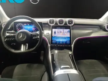 GLC 200 4M AMG LED DISTRONIC NAVI KEYLESS 360°