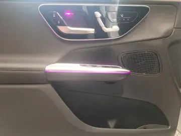 GLC 200 4M AMG LED DISTRONIC NAVI KEYLESS 360°