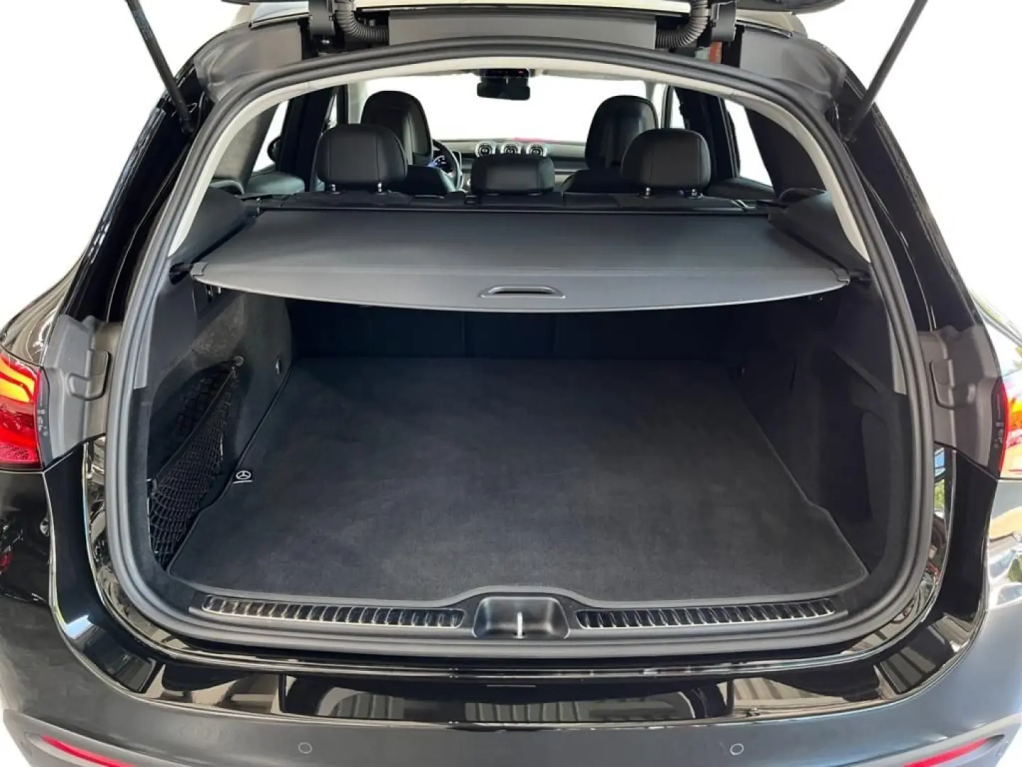 GLC 200 4matic AMG +MBUX+SpurW+W-Paket+PDC+LED