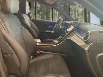 GLC 200 4M AMG-Line+Night+AHK+DISTRONIC+MBUX+LED
