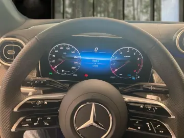 GLC 200 4M AMG-Line+Night+AHK+DISTRONIC+MBUX+LED