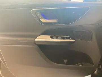 GLC 200 4M AMG-Line+Night+AHK+DISTRONIC+MBUX+LED