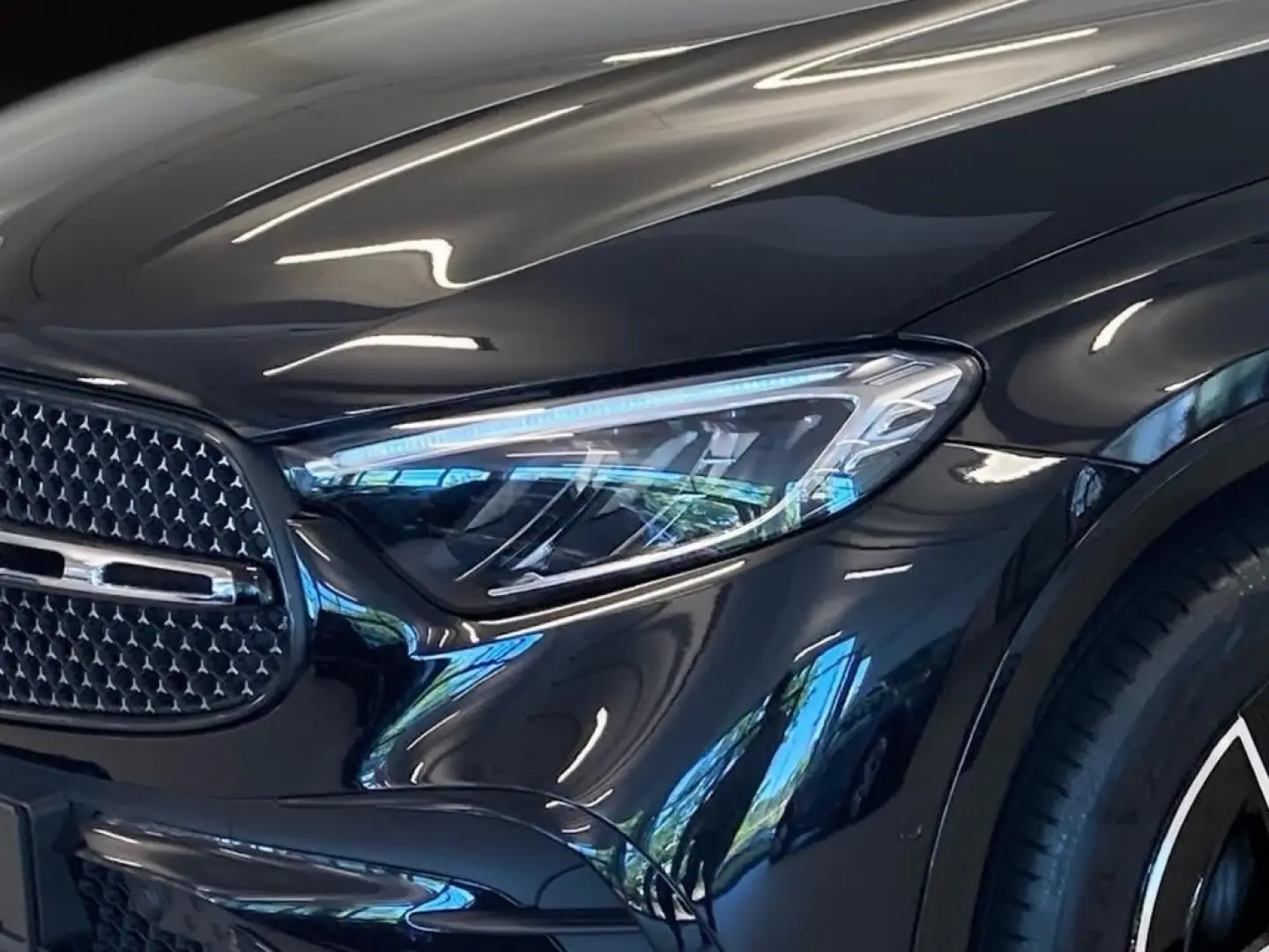 GLC 200 4M AMG-Line+Night+AHK+DISTRONIC+MBUX+LED