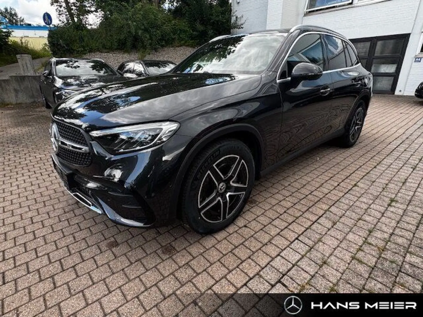 GLC 200 4M AMG AHK Panorama MBUX Ambiente CamLED