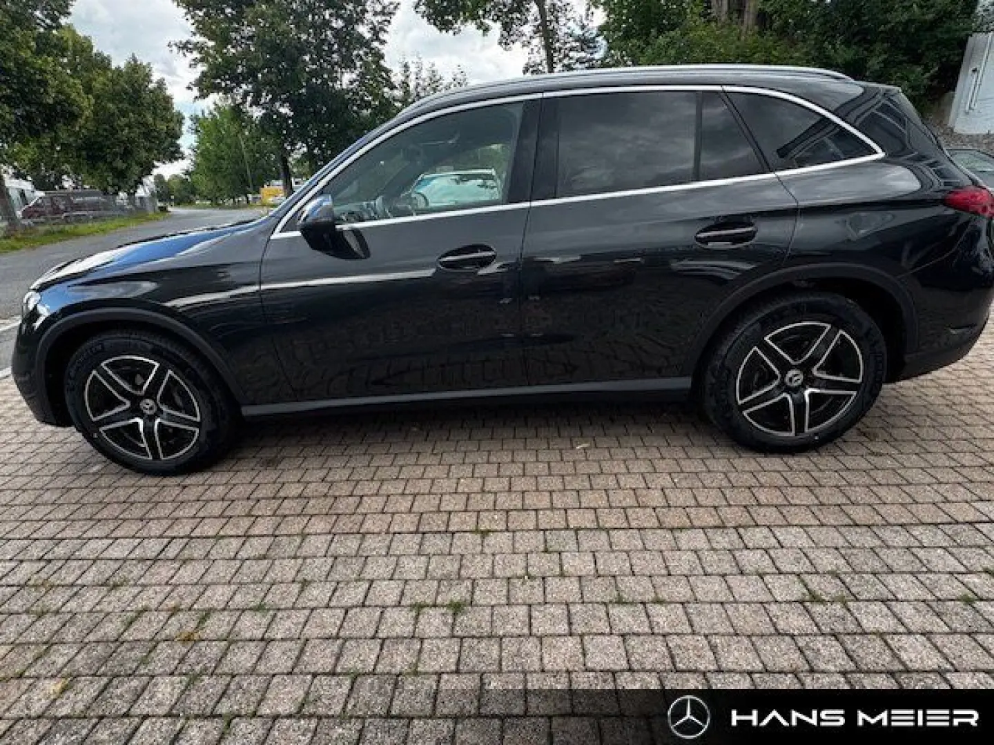 GLC 200 4M AMG AHK Panorama MBUX Ambiente CamLED