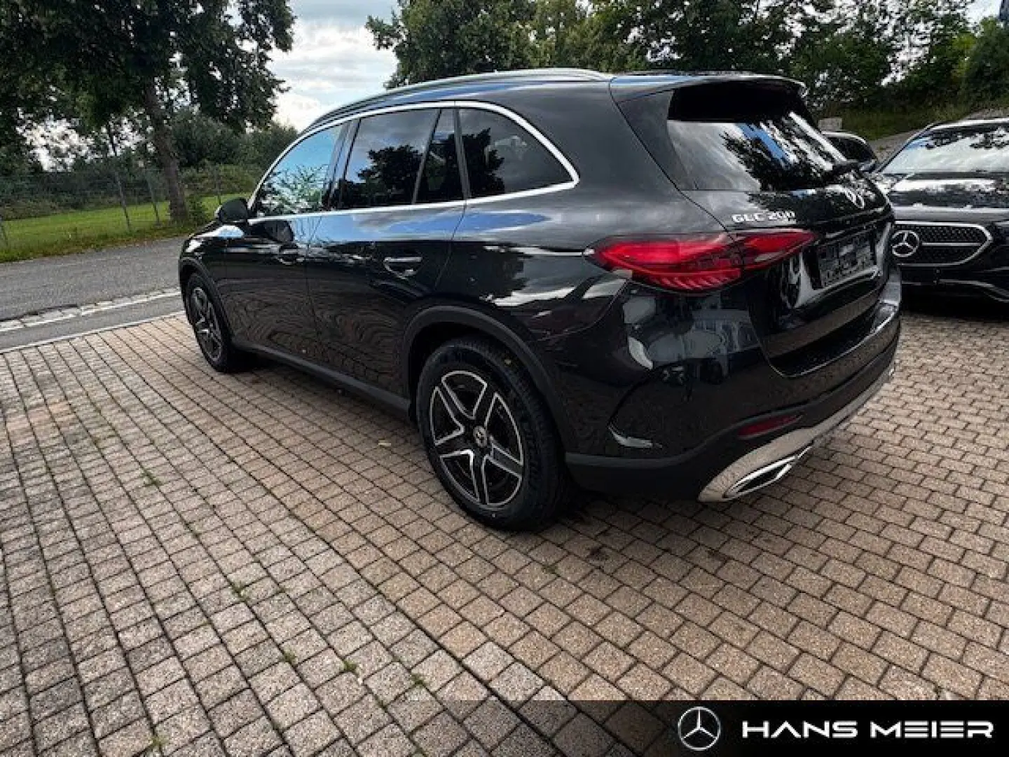 GLC 200 4M AMG AHK Panorama MBUX Ambiente CamLED