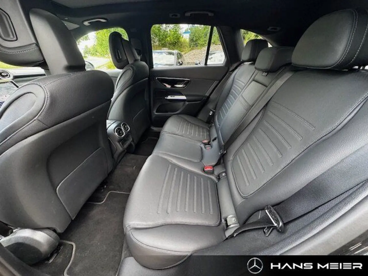 GLC 200 4M AMG AHK Panorama MBUX Ambiente CamLED