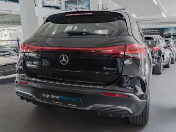EQA 300 4M AMG/CAM/EASY-PACK/Shz/MBUX-AR Nav/18'
