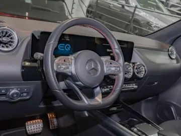 EQA 300 4M AMG/CAM/EASY-PACK/Shz/MBUX-AR Nav/18'