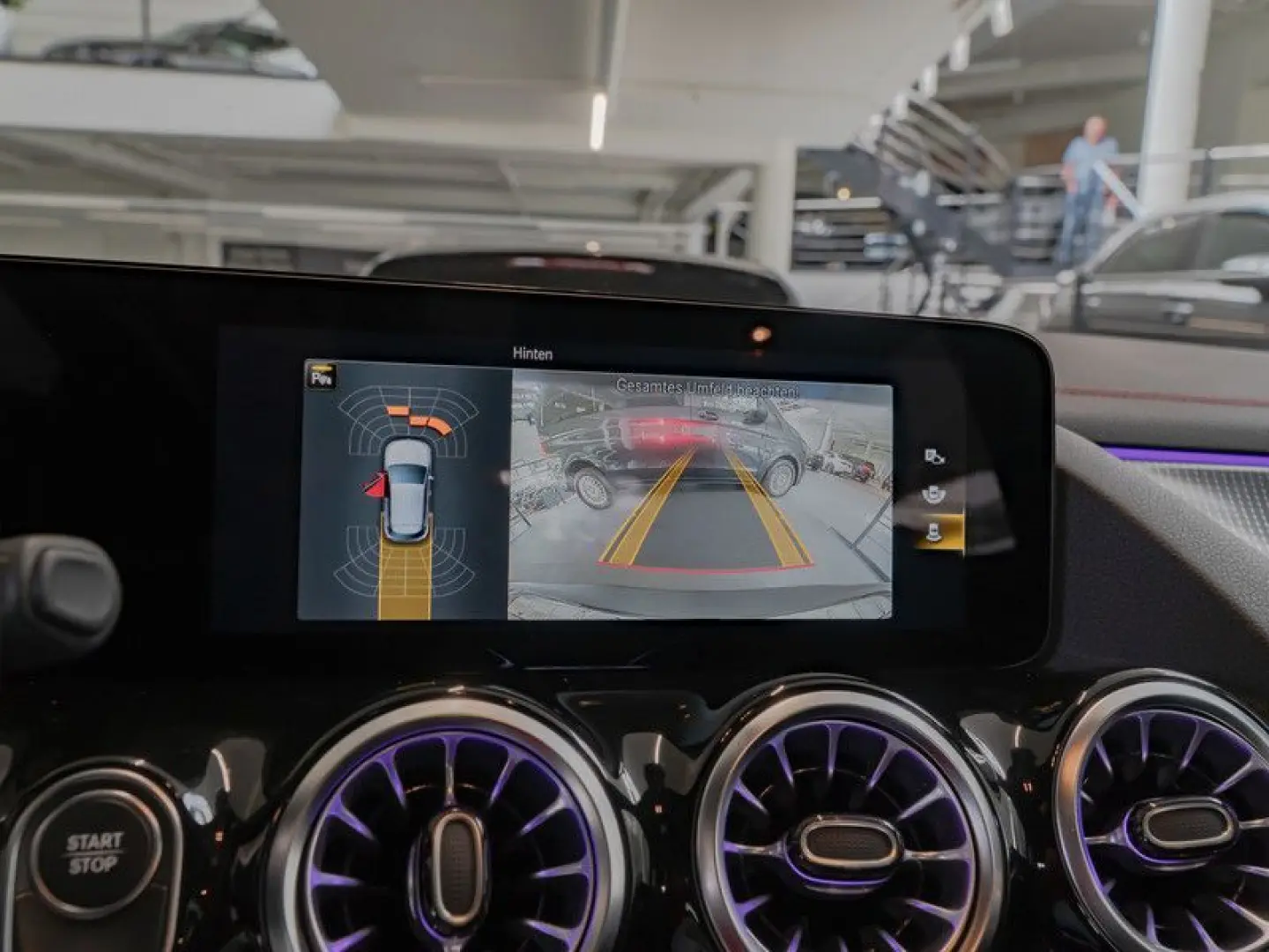 EQA 300 4M AMG/CAM/EASY-PACK/Shz/MBUX-AR Nav/18'