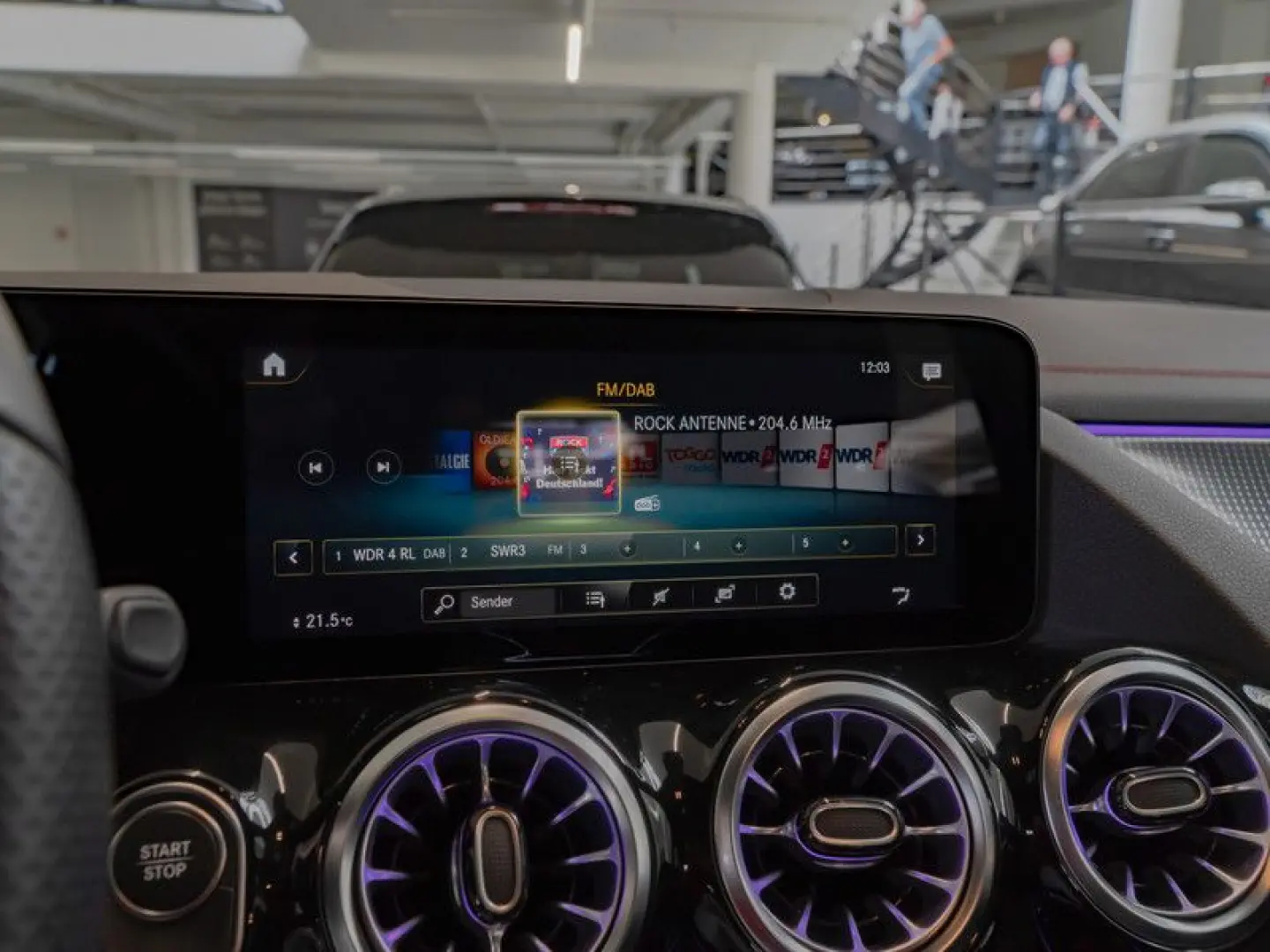 EQA 300 4M AMG/CAM/EASY-PACK/Shz/MBUX-AR Nav/18'