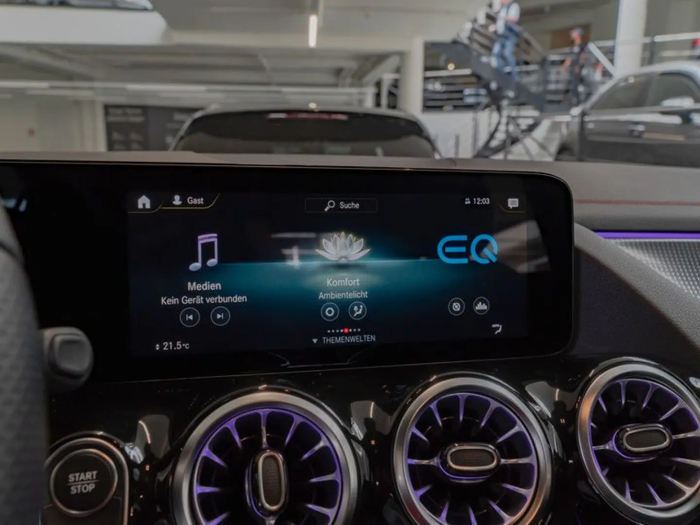 EQA 300 4M AMG/CAM/EASY-PACK/Shz/MBUX-AR Nav/18'