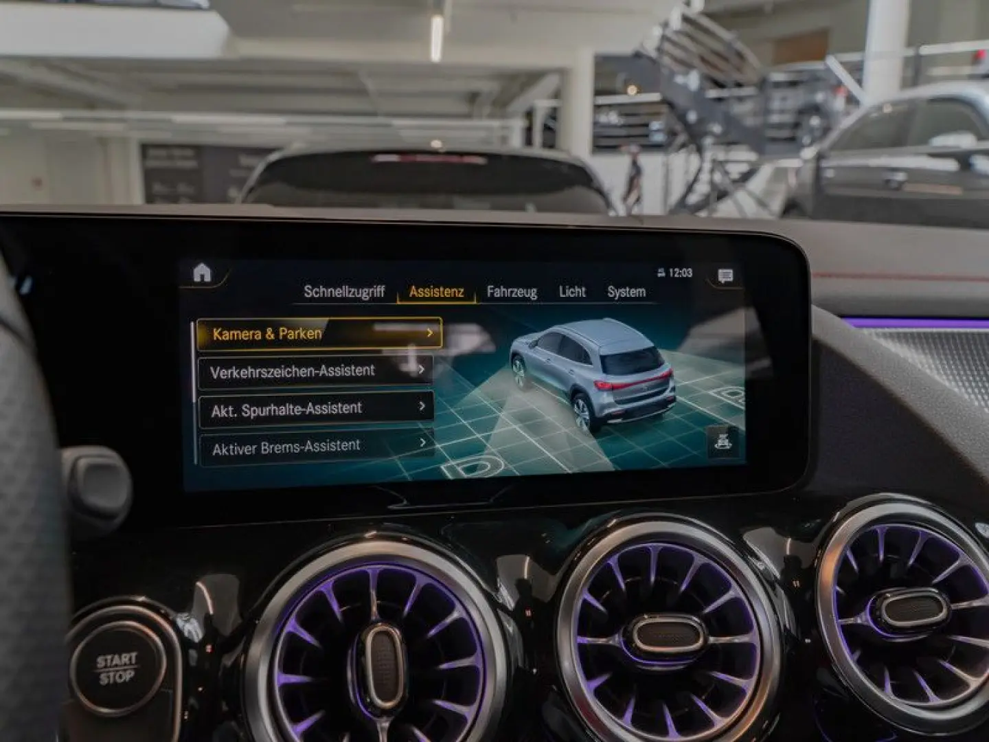 EQA 300 4M AMG/CAM/EASY-PACK/Shz/MBUX-AR Nav/18'