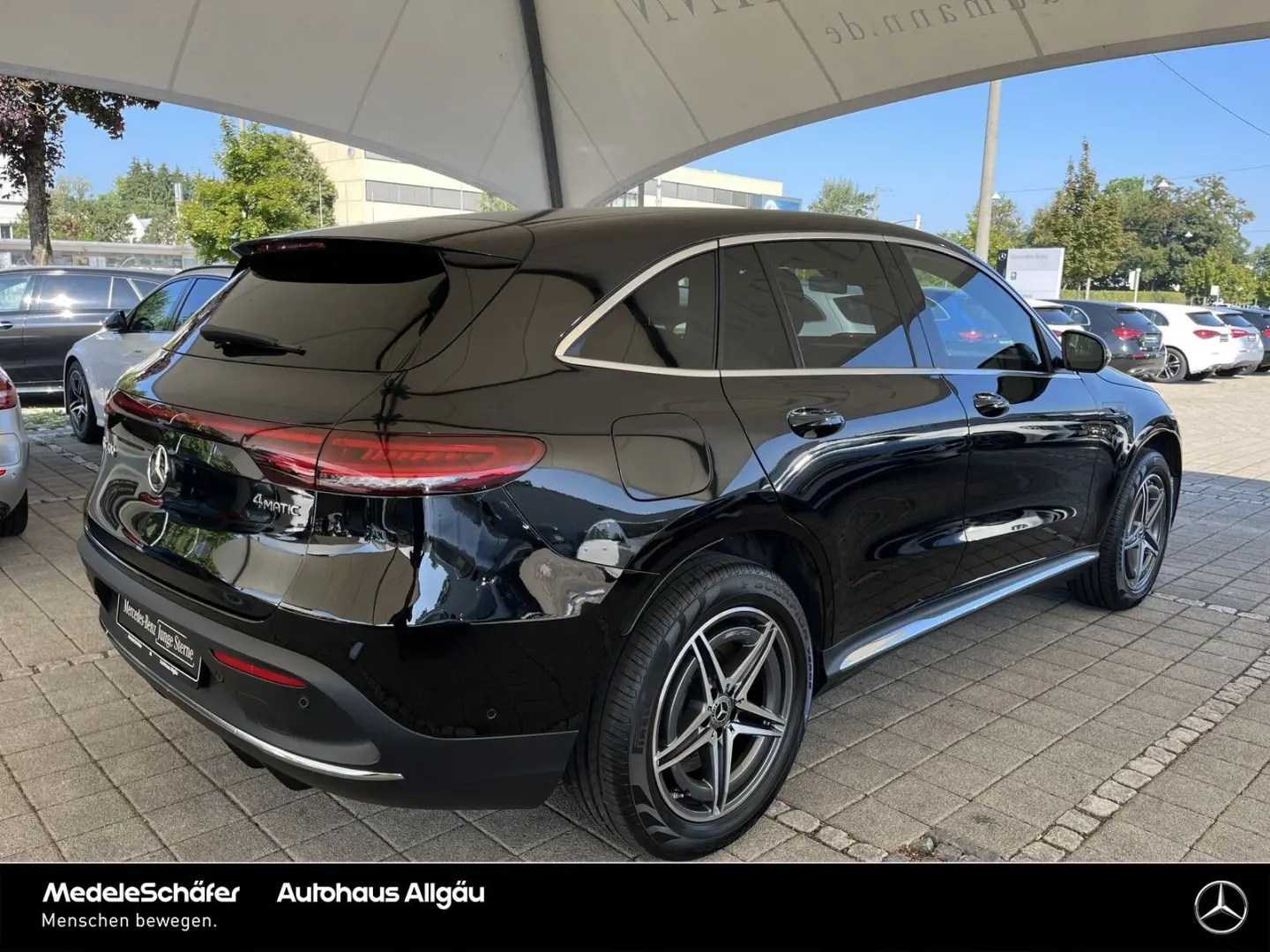 EQC 400 4M AMG Distronic SHD AHK 360° Soundsyste