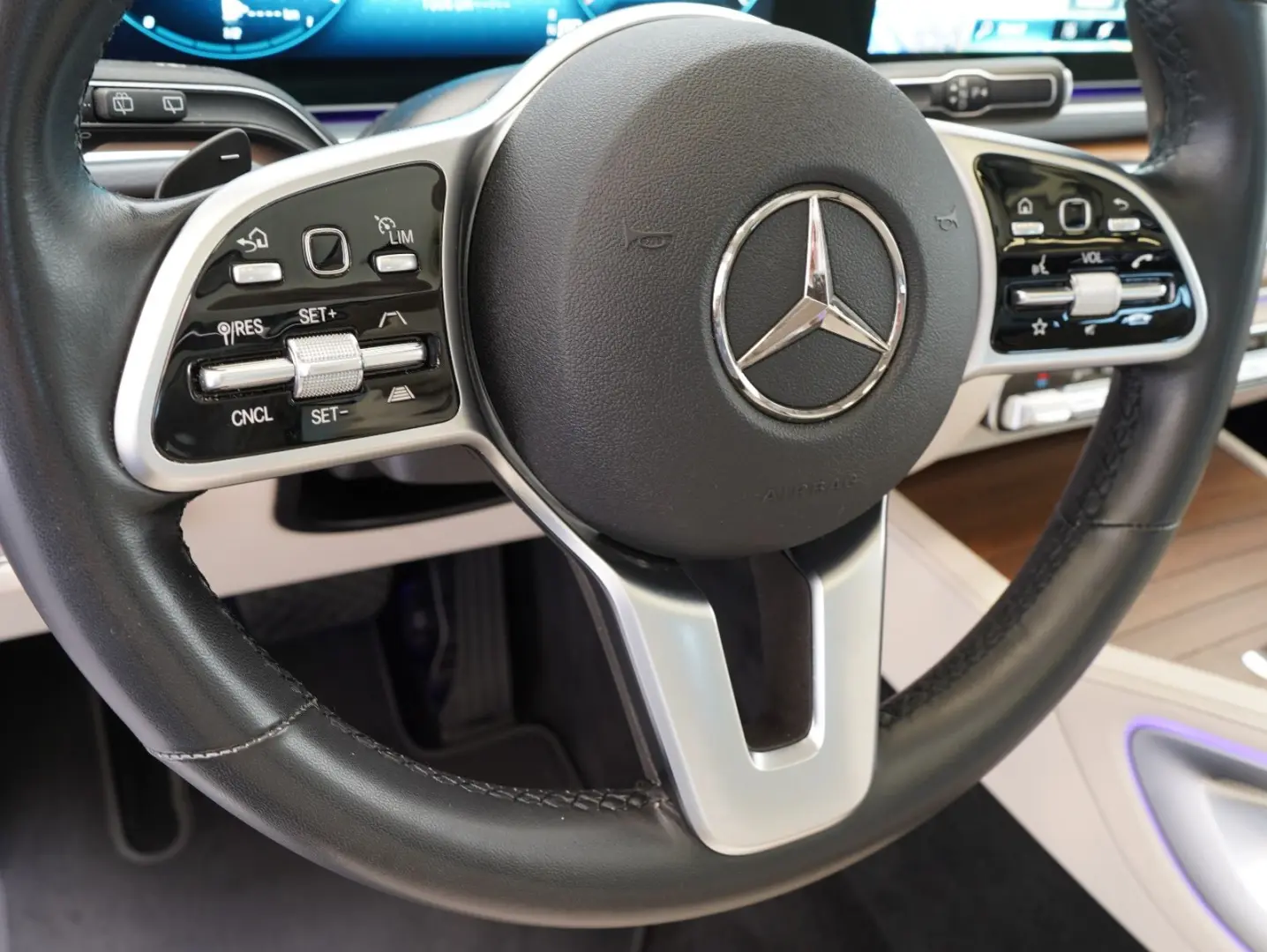 GLE 350 e 4Matic AMG Line NIGHT/ACC/PANO/360°