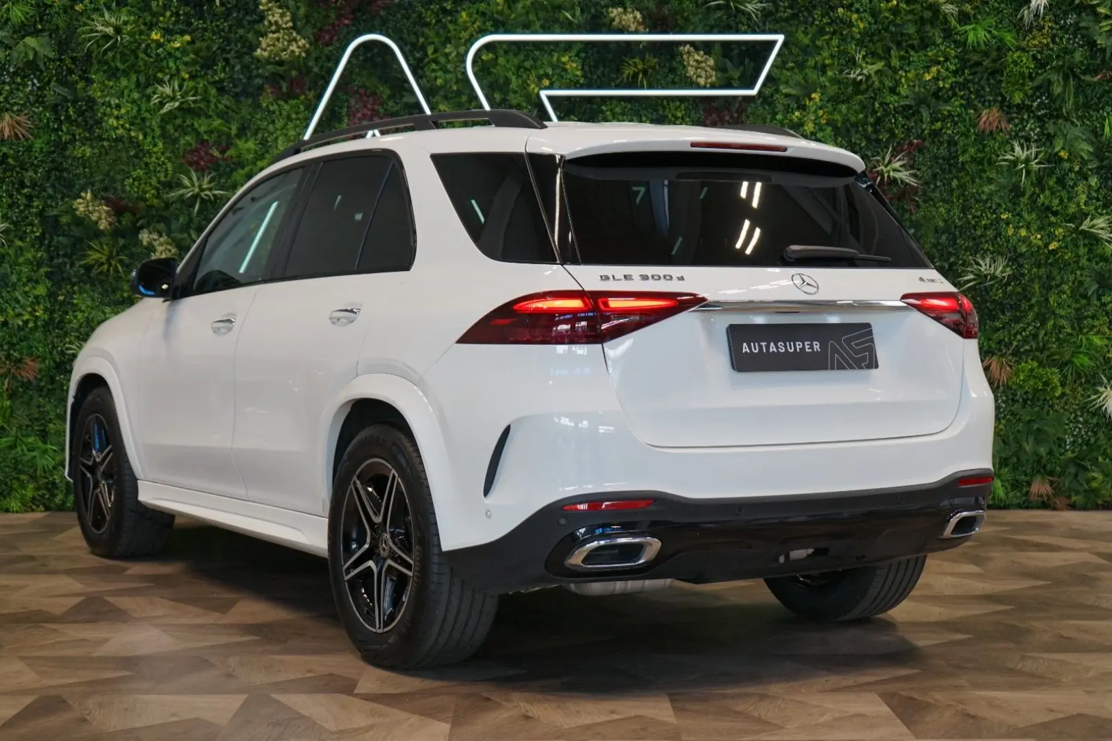 GLE 300d 4M*AMG*VZDUCH*BURM*360*68.843€ NETTO