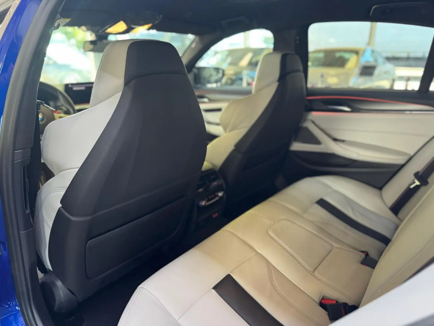 M5 LIMOUSINE/CARBON/MEMORY/HUD