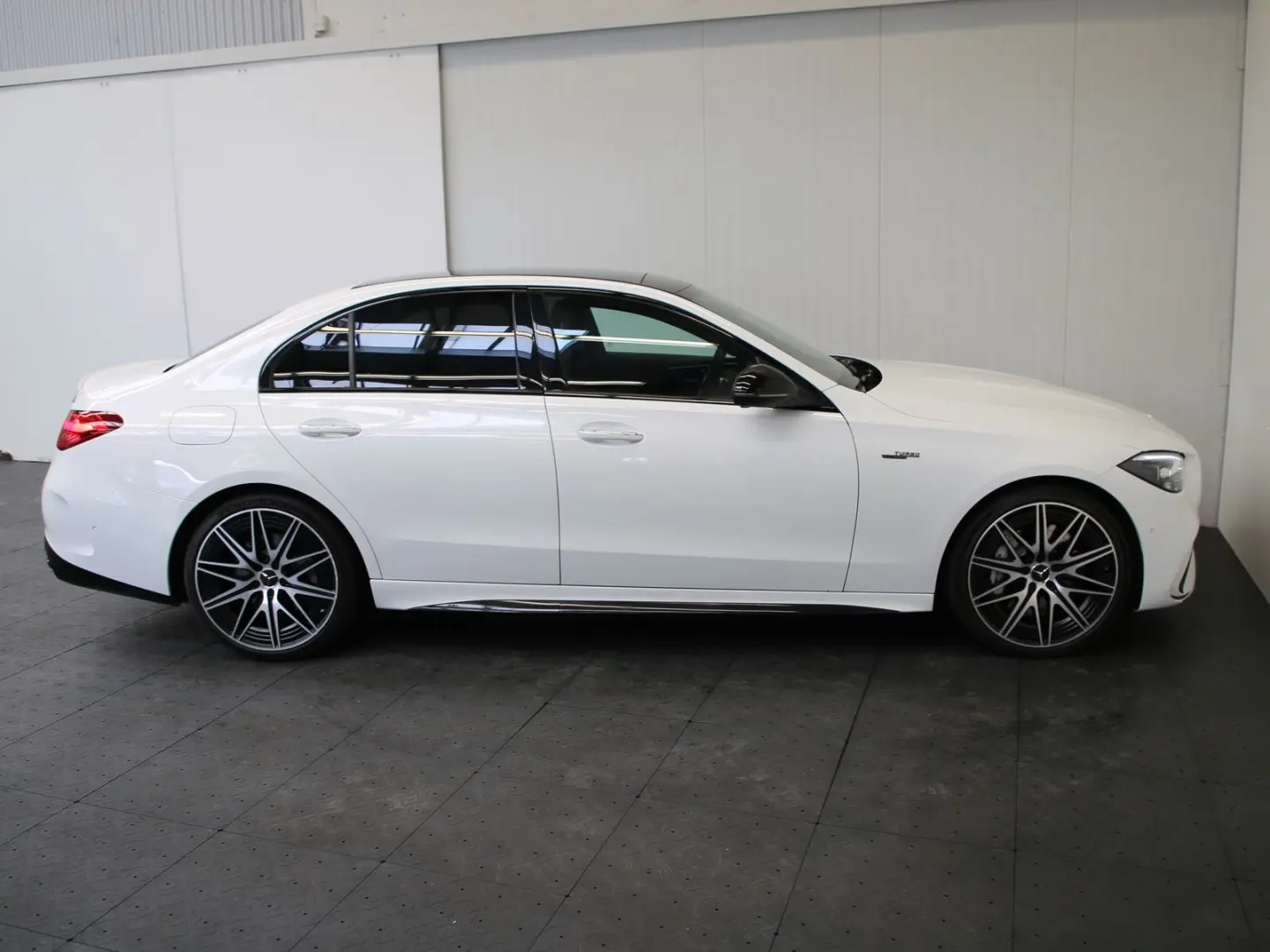 C 43 AMG 4M PANO*NIGHT-II*360°*Soundsystem*Distr