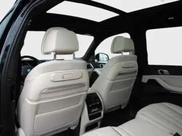 X7 xDrive 40 i 40i xDrive40i M Sport Pro 381hp