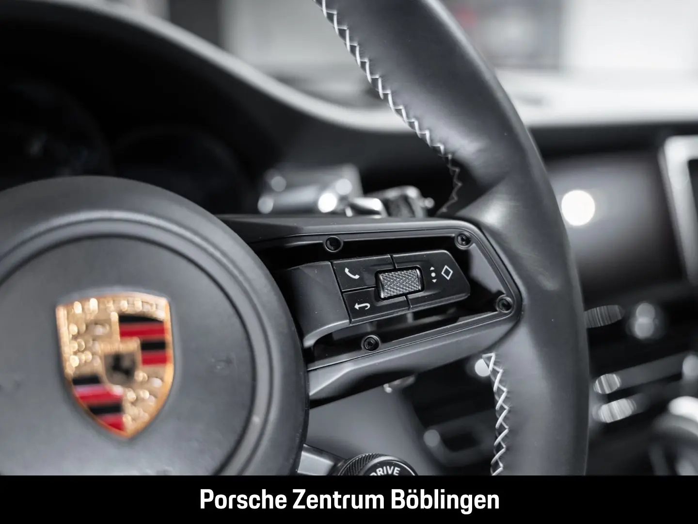 Macan T Papaya Panoramadach Rückfahrkamera LED