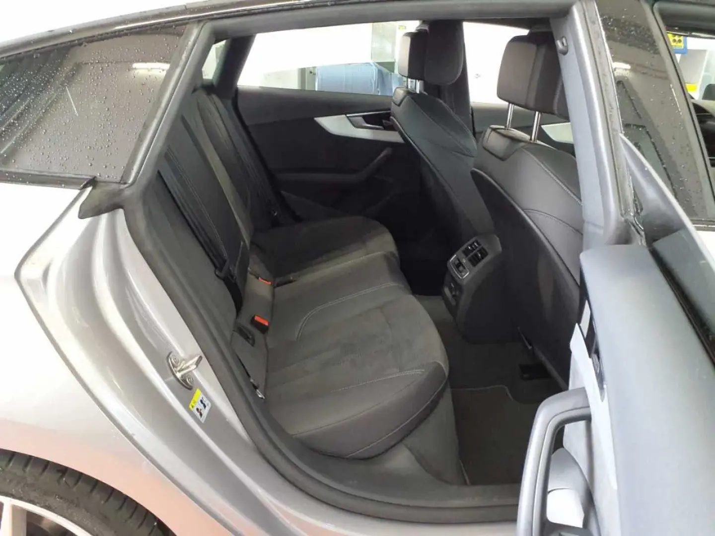 A5 Sportback S-Line 45TFSI qu GT-Silber Porsche