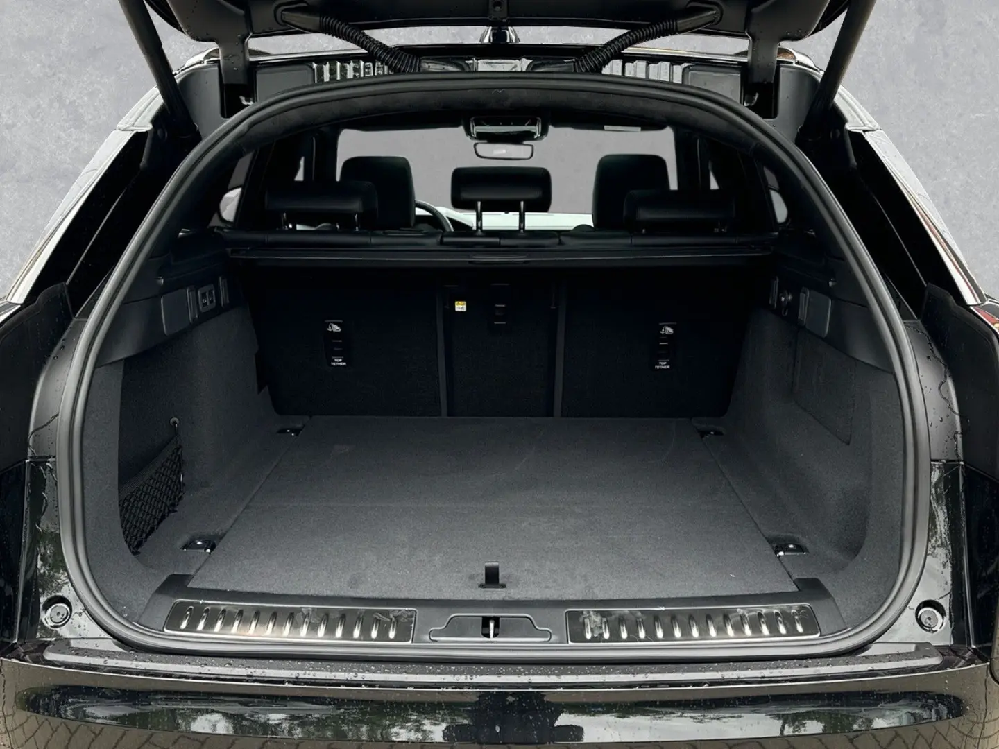 Range Rover Velar P400 AUTOBIOGRAPHY BLACK PACK