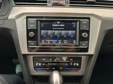 Passat AUTOMATIK ALLWETTER LED KAMERA TEMPOMAT A