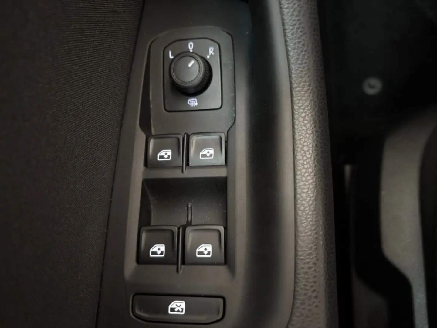 Passat AUTOMATIK ALLWETTER LED KAMERA TEMPOMAT A