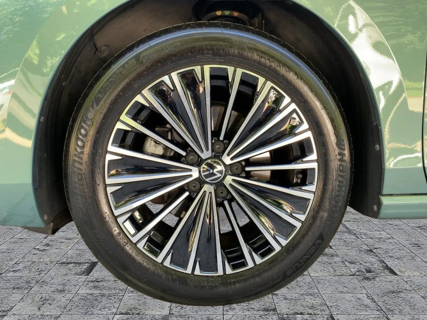 Passat Variant 2.0 TDI DSG ELEGANCE 5JG+NAVI+AHK