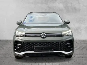 Tiguan 2,0 TDI 4Motion R-Line Pano Head-up Leder