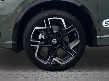 Tiguan 2,0 TDI 4Motion R-Line Pano Head-up Leder