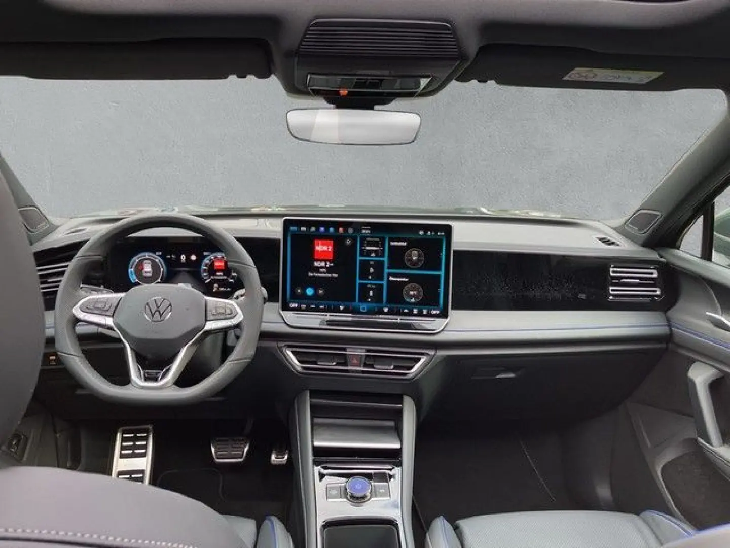 Tiguan 2,0 TDI 4Motion R-Line Pano Head-up Leder