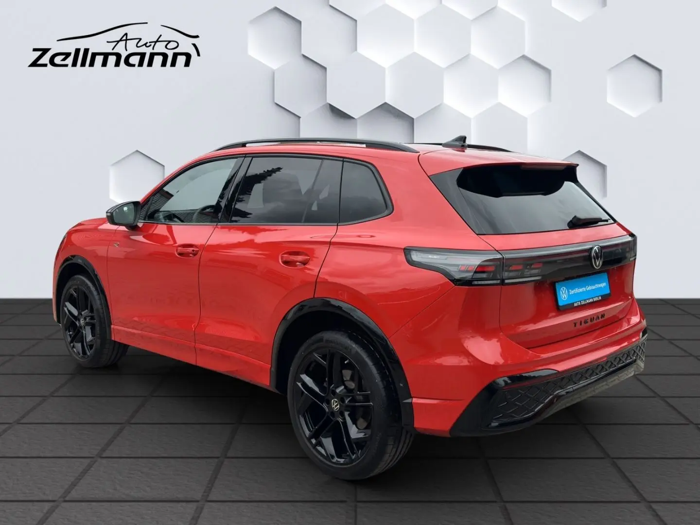 Tiguan 2.0 TDI 4M R-Line DSG 142kW AHZV LED Pano