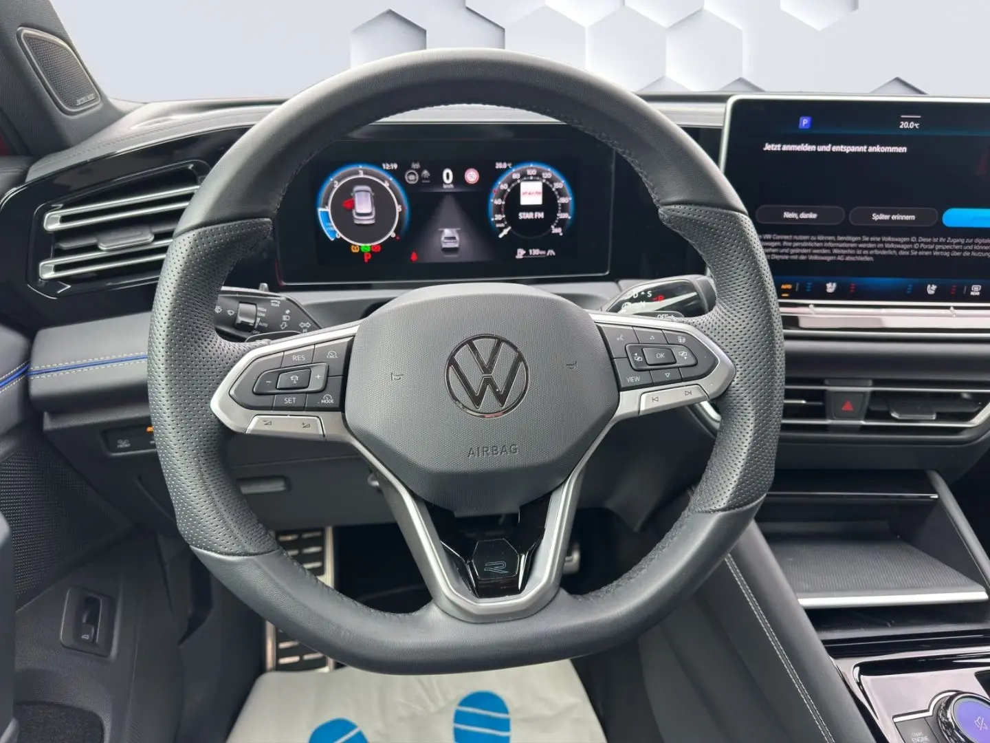 Tiguan 2.0 TDI 4M R-Line DSG 142kW AHZV LED Pano