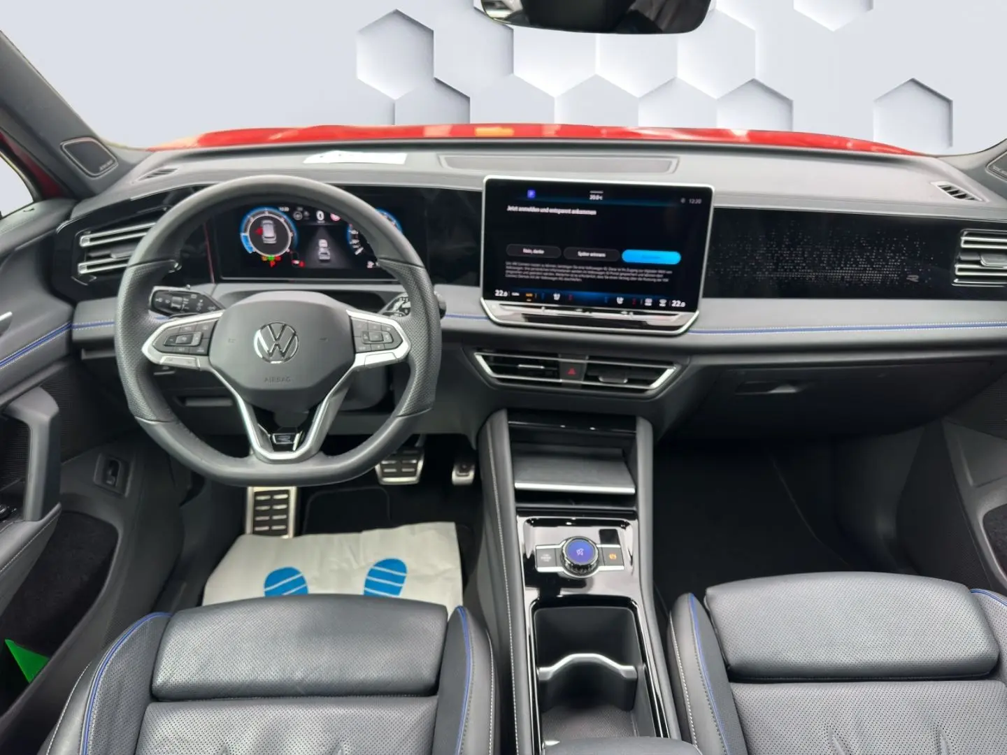Tiguan 2.0 TDI 4M R-Line DSG 142kW AHZV LED Pano