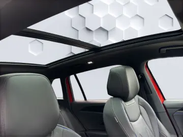 Tiguan 2.0 TDI 4M R-Line DSG 142kW AHZV LED Pano