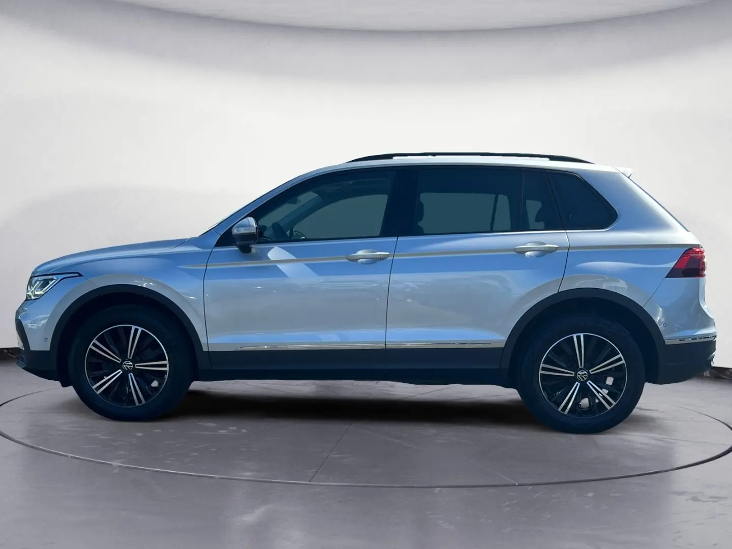 Tiguan 2.0 TDI 4M DSG Life MATRIX/NAVI/PANO/HUD+