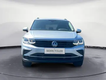 Tiguan 2.0 TDI 4M DSG Life MATRIX/NAVI/PANO/HUD+