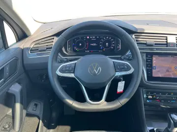 Tiguan 2.0 TDI 4M DSG Life MATRIX/NAVI/PANO/HUD+