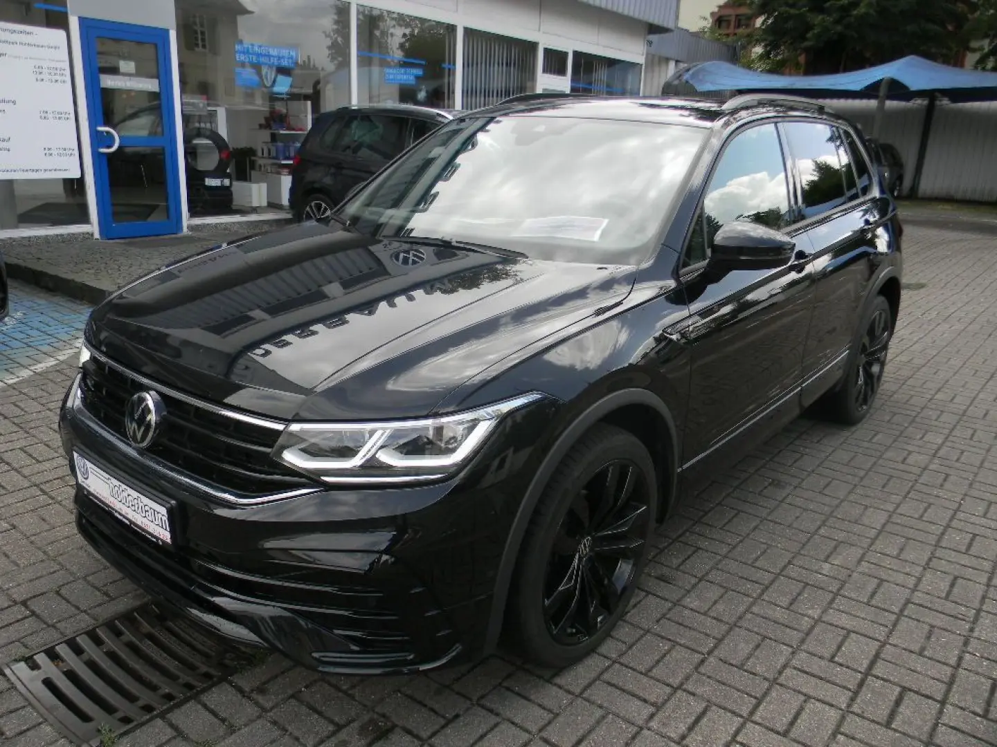 Tiguan R-Line 4M Black Style 2,0 TDi DSG AHK,PAN