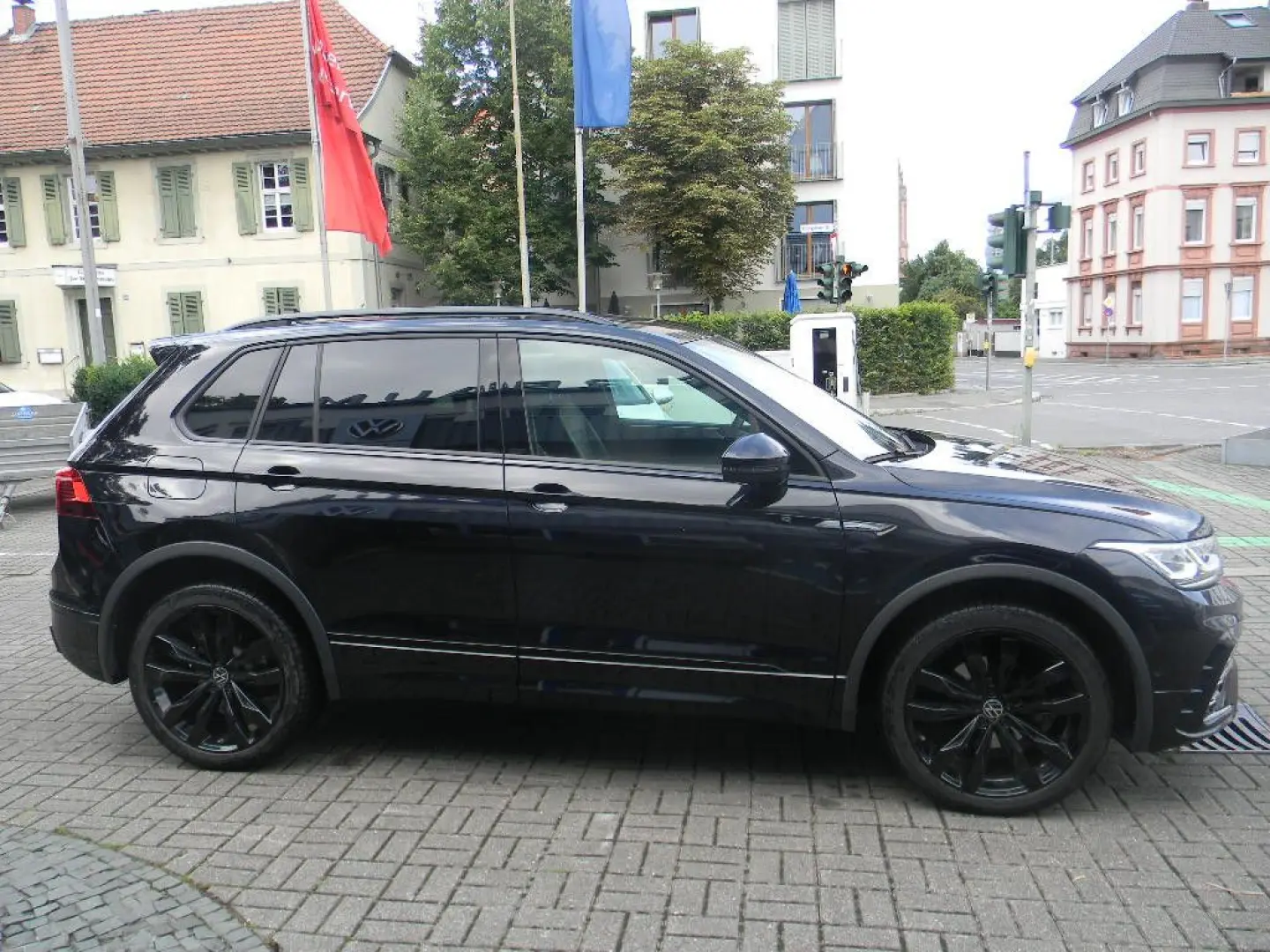 Tiguan R-Line 4M Black Style 2,0 TDi DSG AHK,PAN