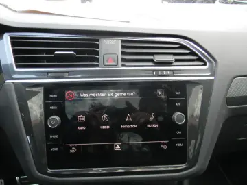 Tiguan R-Line 4M Black Style 2,0 TDi DSG AHK,PAN
