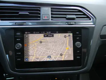 Tiguan R-Line 4M Black Style 2,0 TDi DSG AHK,PAN