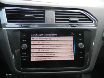 Tiguan R-Line 4M Black Style 2,0 TDi DSG AHK,PAN