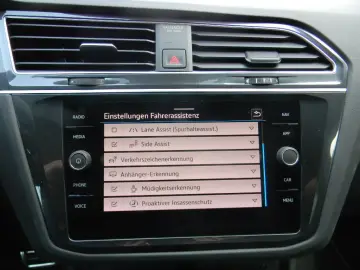 Tiguan R-Line 4M Black Style 2,0 TDi DSG AHK,PAN