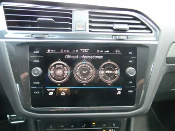 Tiguan R-Line 4M Black Style 2,0 TDi DSG AHK,PAN