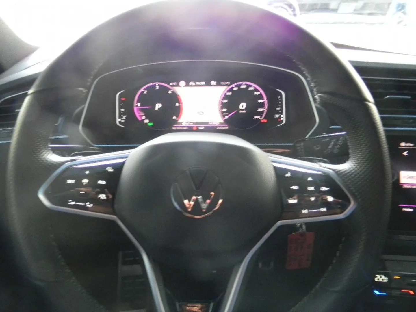 Tiguan R-Line 4M Black Style 2,0 TDi DSG AHK,PAN
