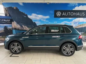 Tiguan Elegance DSG 4M LED Matrix Panodach AHK