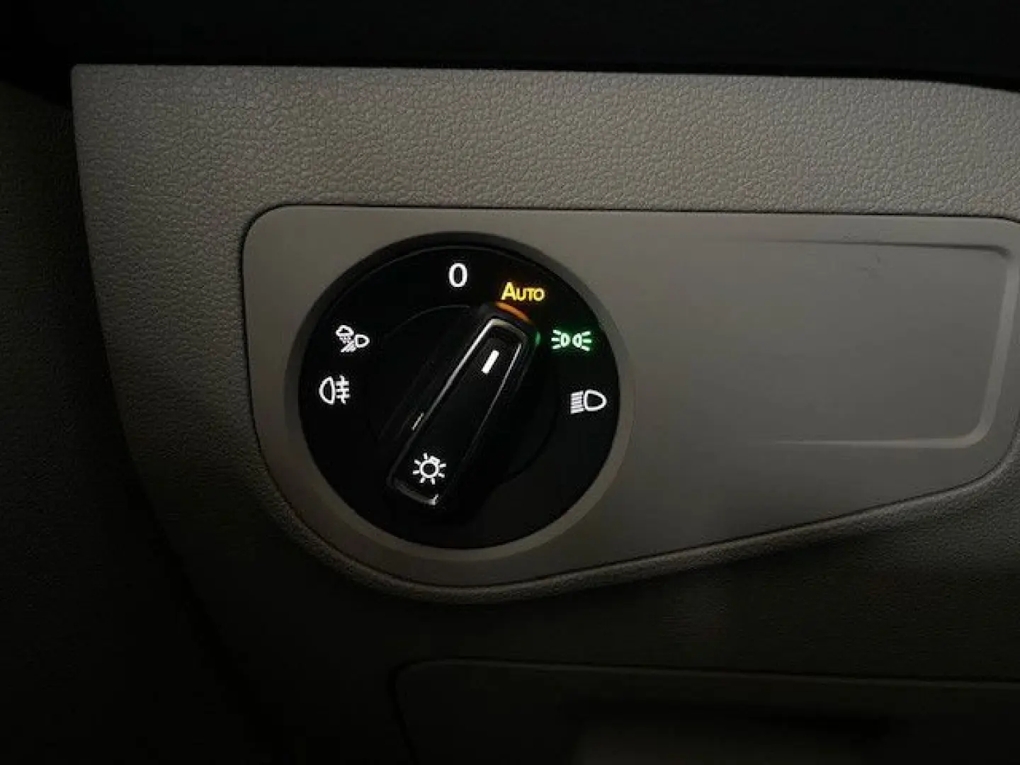Tiguan Elegance DSG 4M LED Matrix Panodach AHK