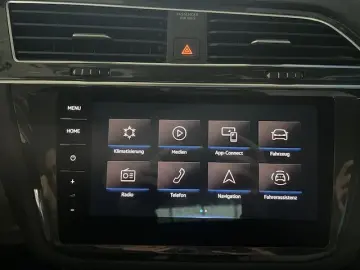 Tiguan Elegance DSG 4M LED Matrix Panodach AHK
